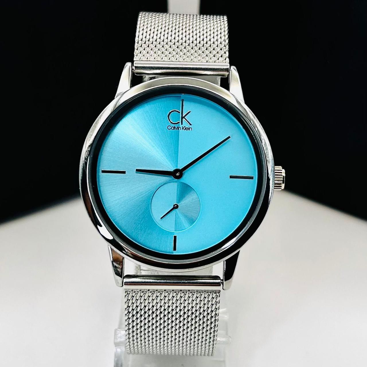 Relógio Calvin Klein Unisex Minimalista – Elegância Atemporal e Resistência Diária