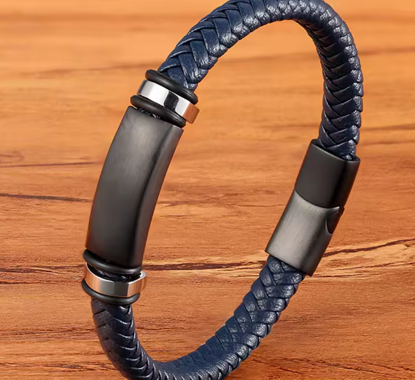Urban Steel – Pulseira Preta com Couro Trançado e Fecho Magnético