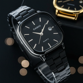 Casio Vintage Feminino - Relógio Analógico Quadrado com LED Iluminado | Aço Inox à Prova d'Água