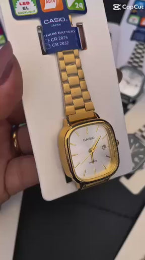 Casio Vintage Feminino - Relógio Analógico Quadrado com LED Iluminado | Aço Inox à Prova d'Água