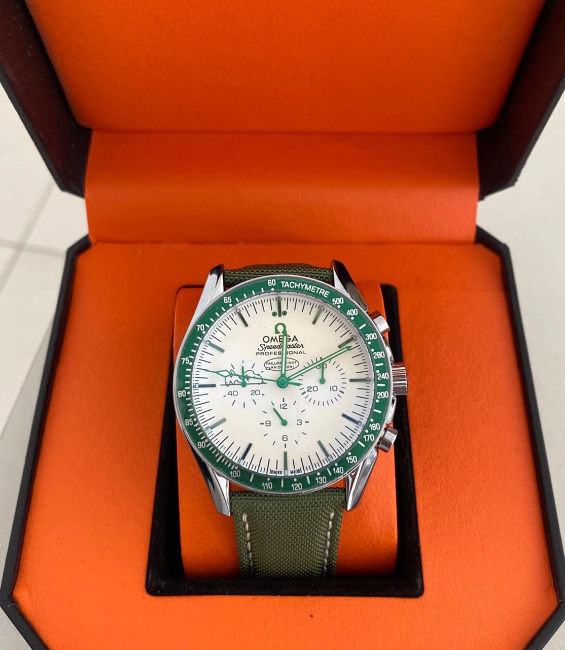 Relógio OMG Snoopy – Edição Especial Speedmaster